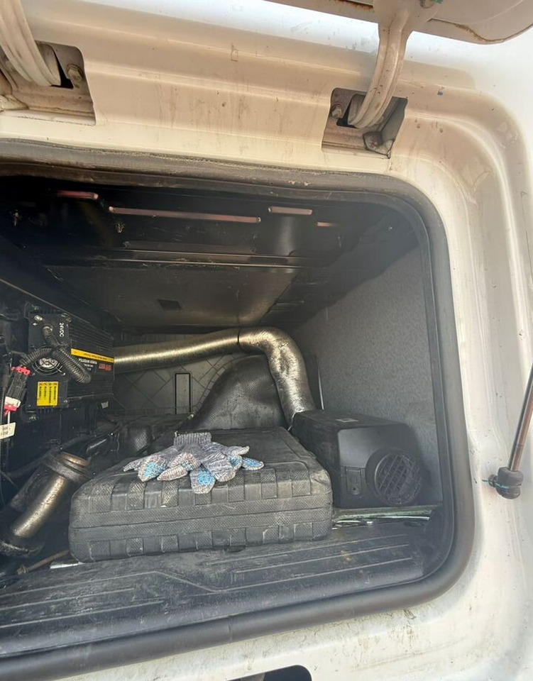 Тягач SANY D525: фото 21 Тягач SANY D525: фото 21