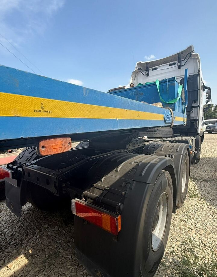 SANY D525 - Тягач: фото 4 SANY D525 - Тягач: фото 4