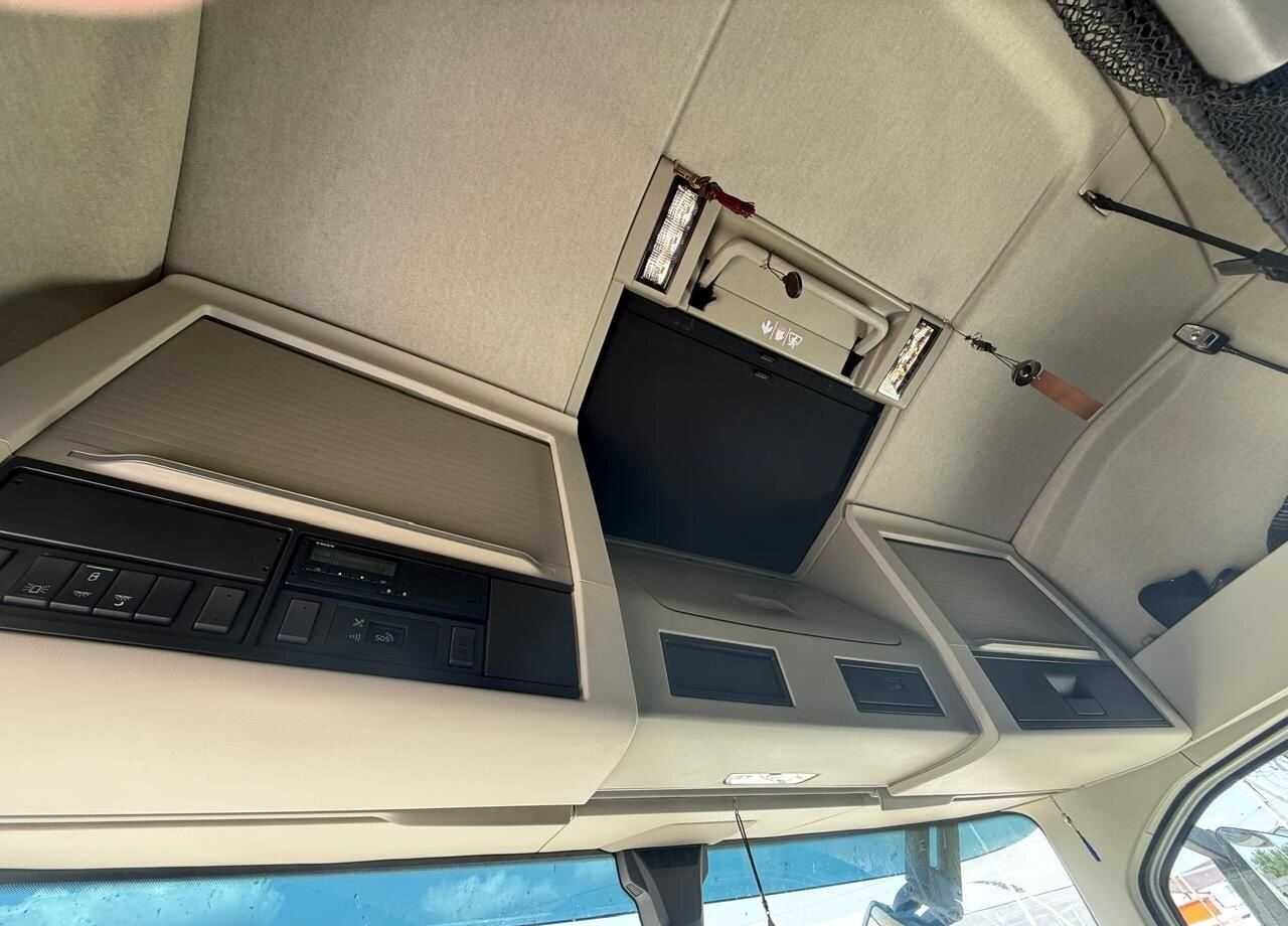 Новый Тягач Volvo FH: фото 6