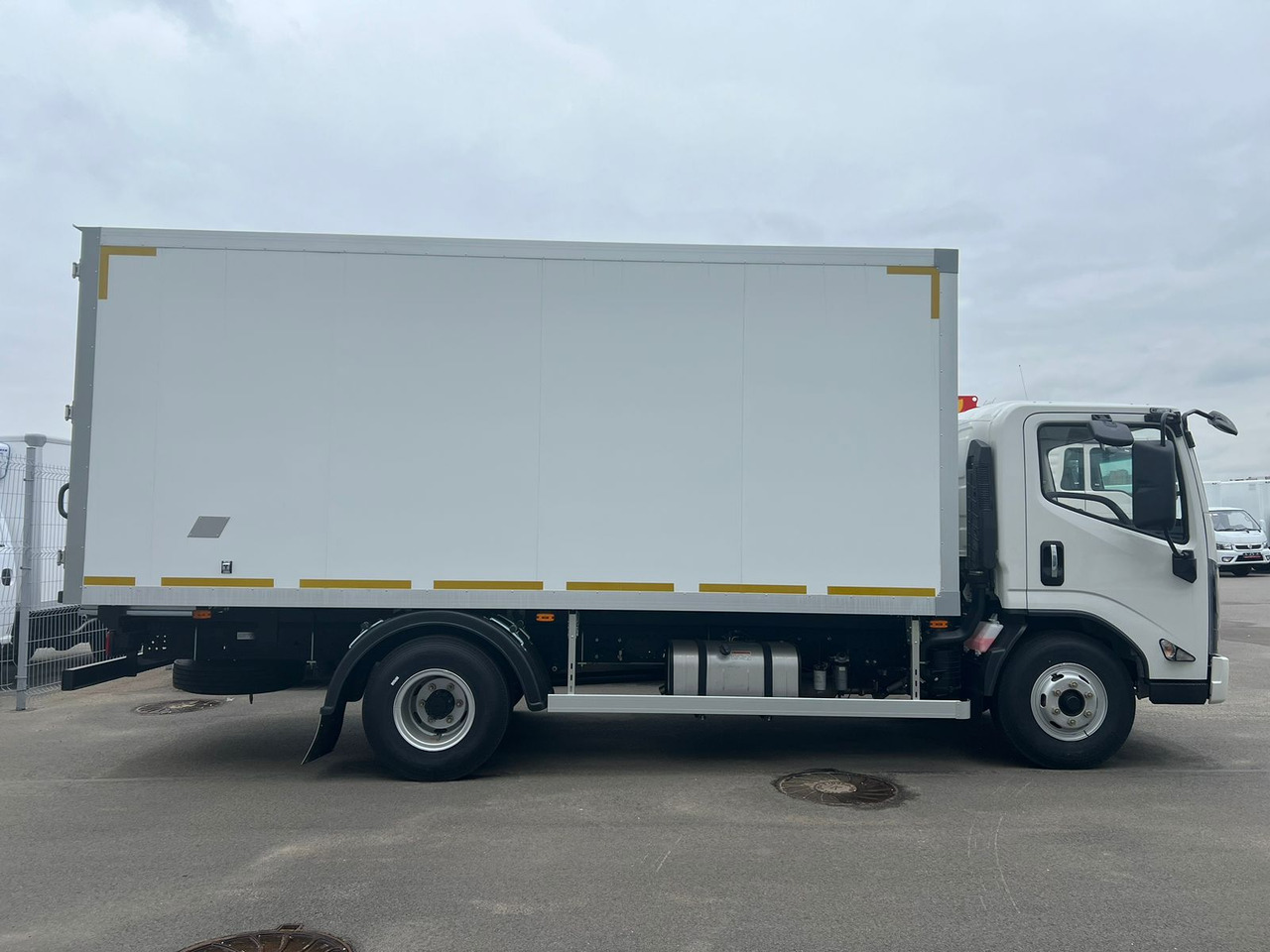 Новый Изотермический грузовик Ambertruck Джи Эм 93 (JM93): фото 8 Новый Изотермический грузовик Ambertruck Джи Эм 93 (JM93): фото 8