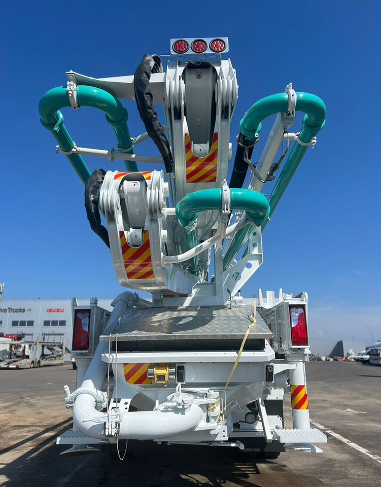 Daewoo Novus - Автобетононасос: фото 4 Daewoo Novus - Автобетононасос: фото 4