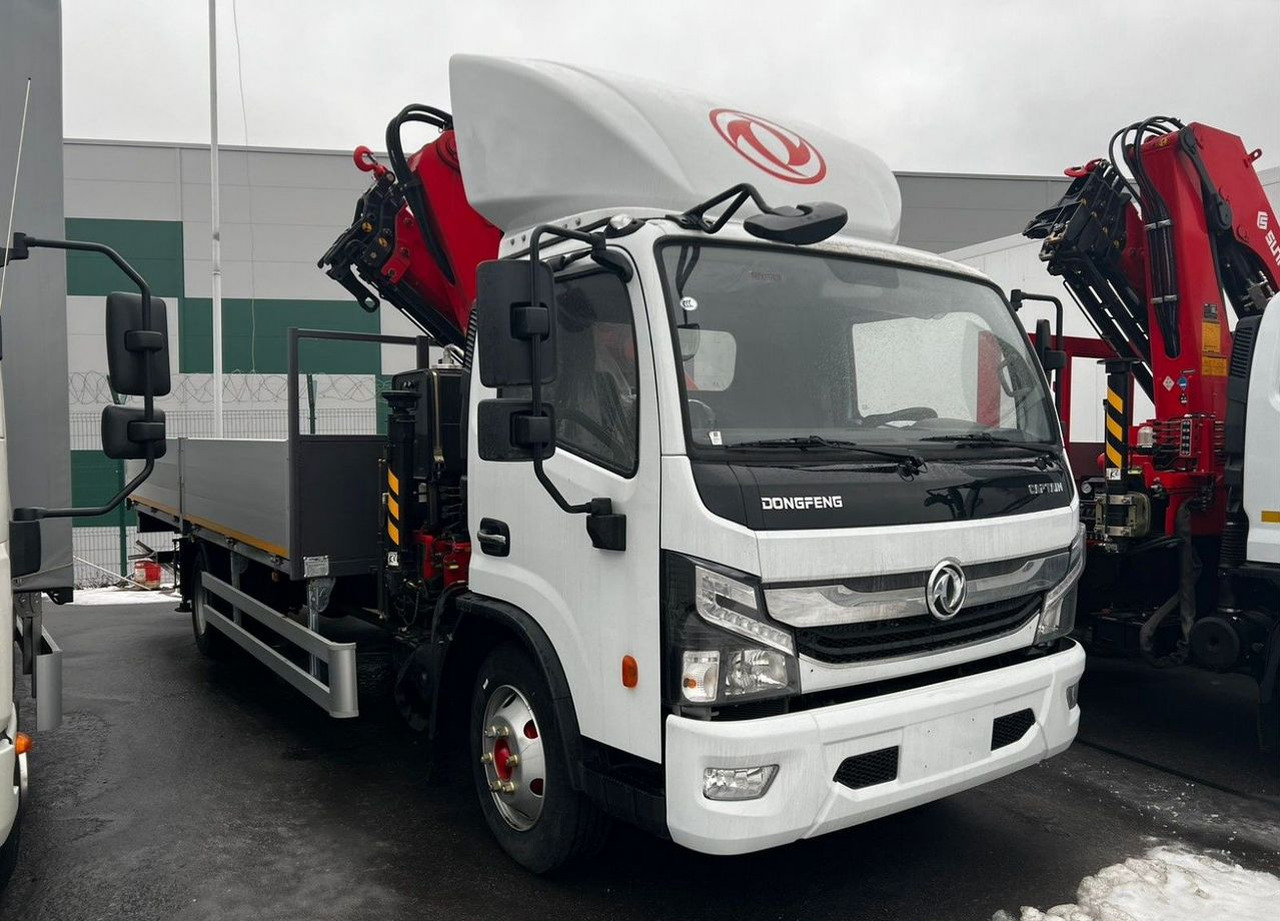 Dongfeng C100M - Грузовик бортовой/ Платформа, Автоманипулятор: фото 1 Dongfeng C100M - Грузовик бортовой/ Платформа, Автоманипулятор: фото 1