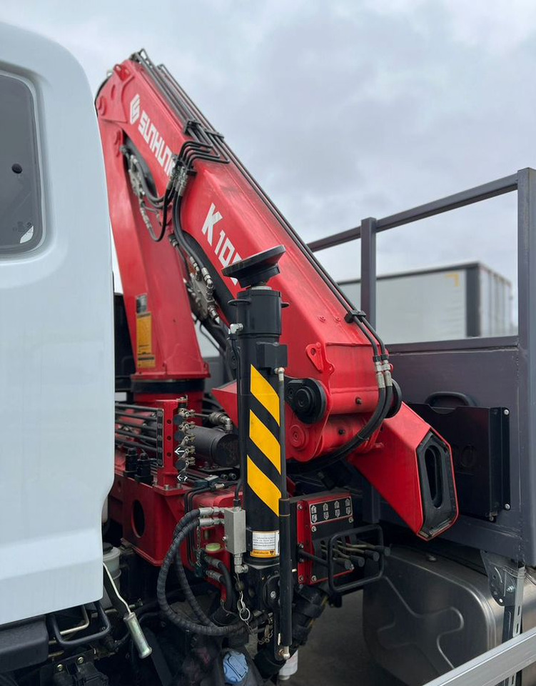 Dongfeng C120L - Грузовик бортовой/ Платформа, Автоманипулятор: фото 4 Dongfeng C120L - Грузовик бортовой/ Платформа, Автоманипулятор: фото 4