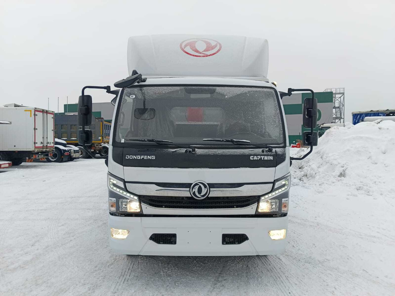 Dongfeng C120S - Бортовой грузовик/ Платформа, Автоманипулятор: фото 1 Dongfeng C120S - Бортовой грузовик/ Платформа, Автоманипулятор: фото 1