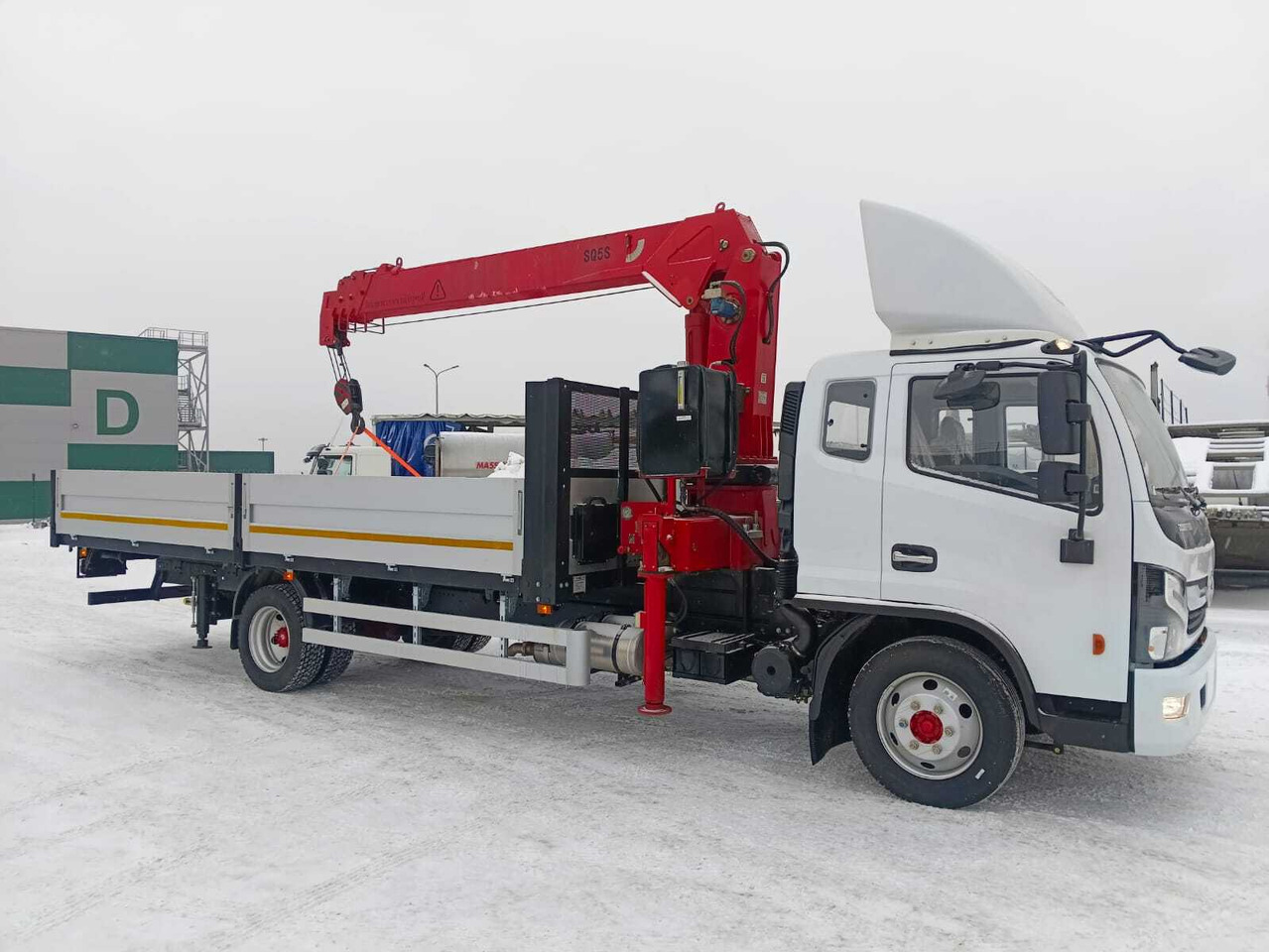 Dongfeng C120S - Бортовой грузовик/ Платформа, Автоманипулятор: фото 3 Dongfeng C120S - Бортовой грузовик/ Платформа, Автоманипулятор: фото 3