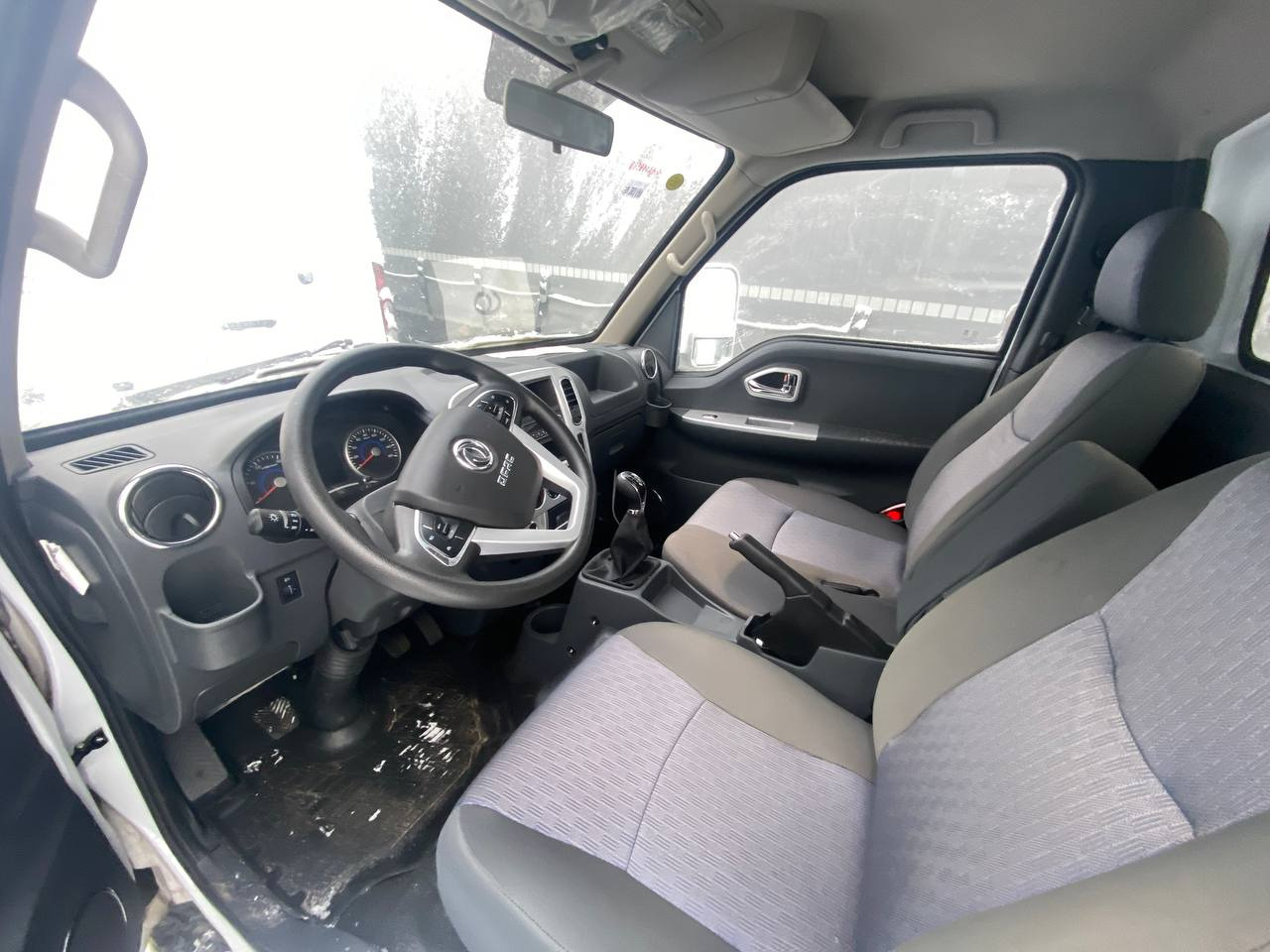 Dongfeng Captain-T - Грузовик с закрытым кузовом: фото 5 Dongfeng Captain-T - Грузовик с закрытым кузовом: фото 5