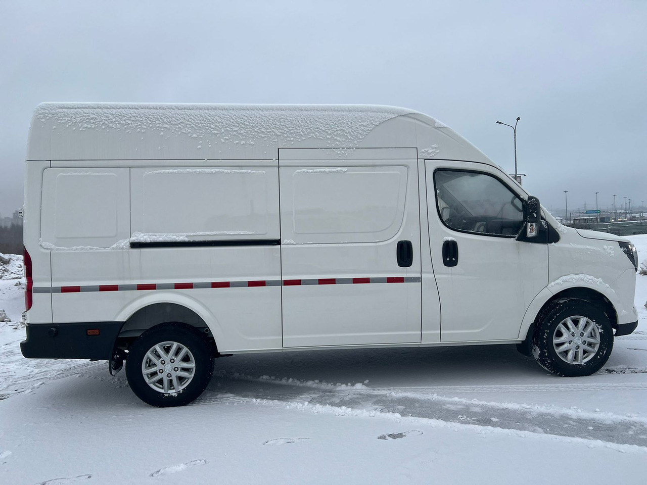 Новый Цельнометаллический фургон Dongfeng K33-5661: фото 17 Новый Цельнометаллический фургон Dongfeng K33-5661: фото 17
