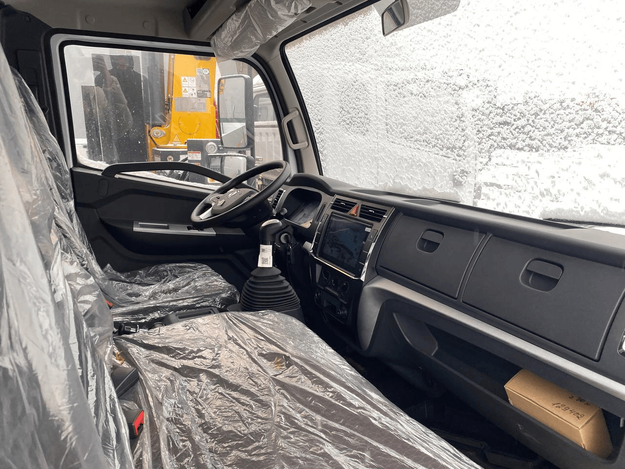 Dongfeng Z80L - Грузовик с закрытым кузовом: фото 4 Dongfeng Z80L - Грузовик с закрытым кузовом: фото 4