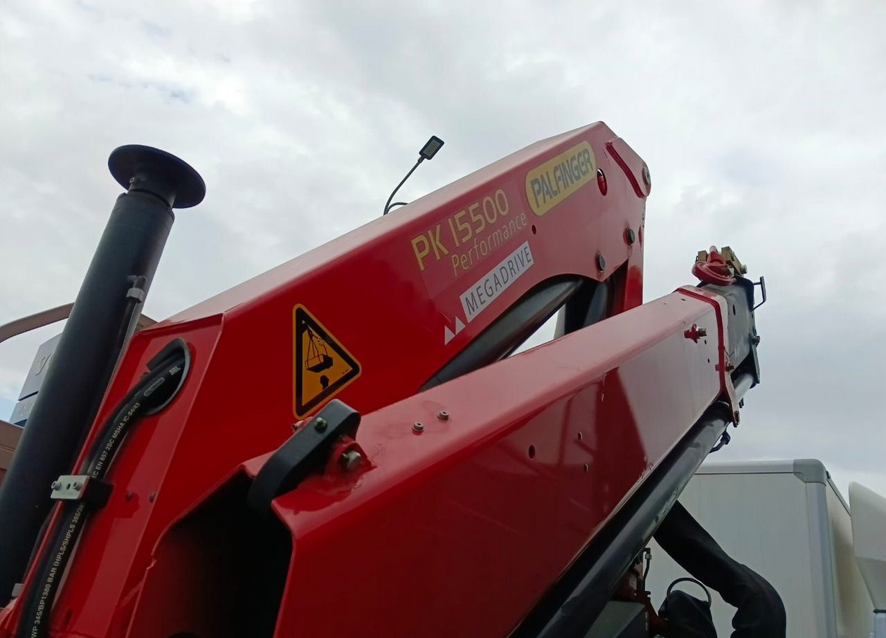 FAW J6P CA3250 - Грузовик бортовой/ Платформа, Автоманипулятор: фото 2 FAW J6P CA3250 - Грузовик бортовой/ Платформа, Автоманипулятор: фото 2