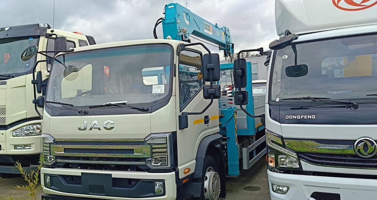 JAC N120X - Грузовик бортовой/ Платформа, Автоманипулятор: фото 2 JAC N120X - Грузовик бортовой/ Платформа, Автоманипулятор: фото 2