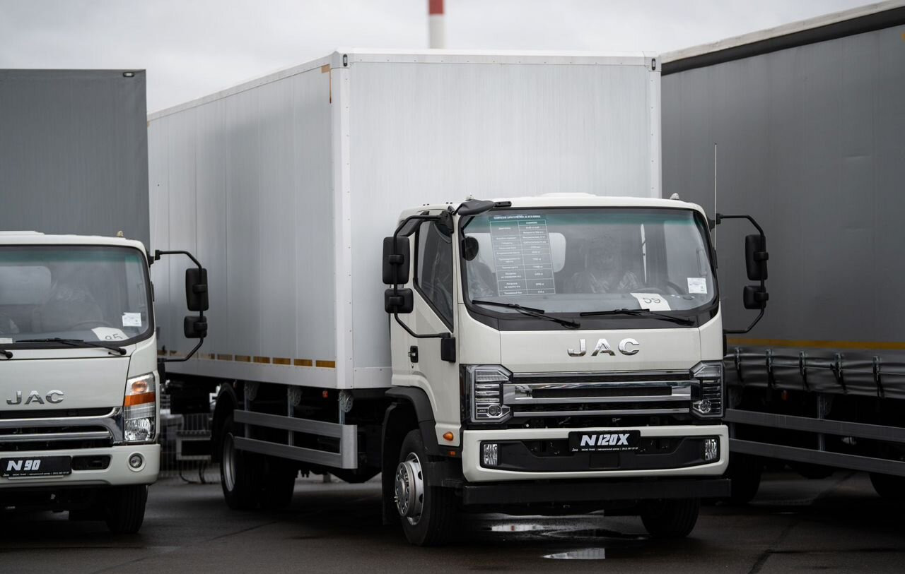 JAC N120X - Изотермический грузовик: фото 1 JAC N120X - Изотермический грузовик: фото 1