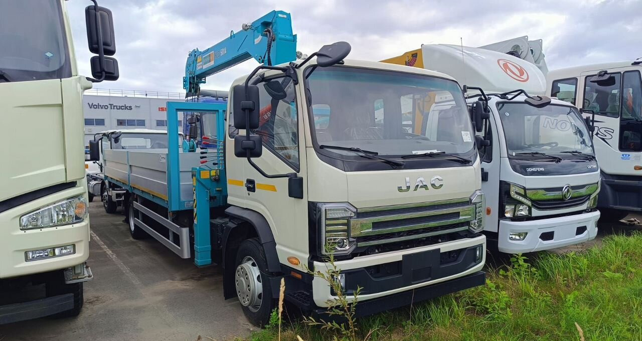 JAC N120X - Грузовик бортовой/ Платформа, Автоманипулятор: фото 3 JAC N120X - Грузовик бортовой/ Платформа, Автоманипулятор: фото 3