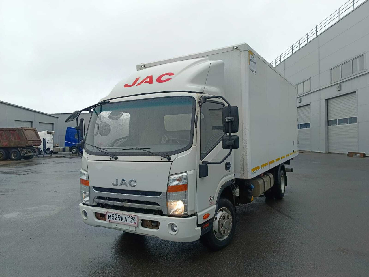 JAC N90L - Изотермический грузовик: фото 3 JAC N90L - Изотермический грузовик: фото 3