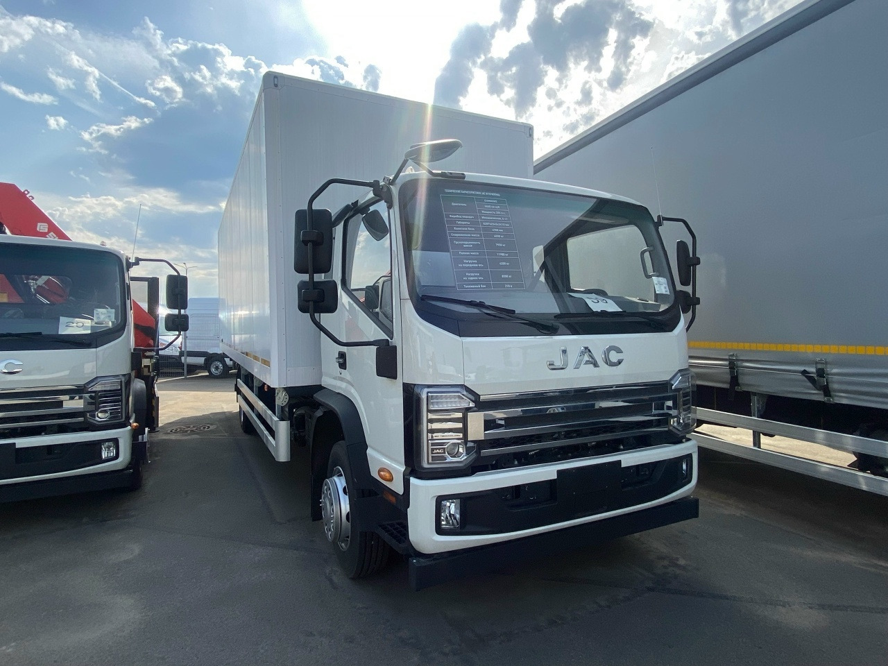 JAC N90L - Изотермический грузовик: фото 3 JAC N90L - Изотермический грузовик: фото 3
