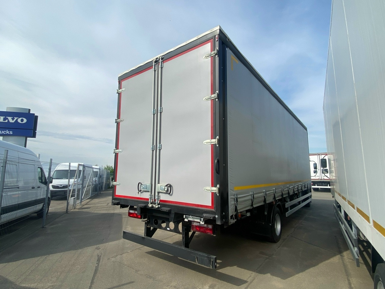 JAC N90LS - Тентованный грузовик: фото 5 JAC N90LS - Тентованный грузовик: фото 5