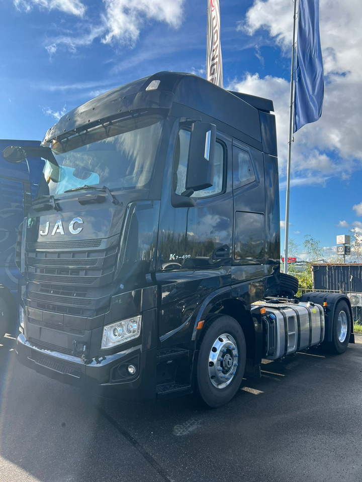 JAC K7 - Тягач: фото 3 JAC K7 - Тягач: фото 3