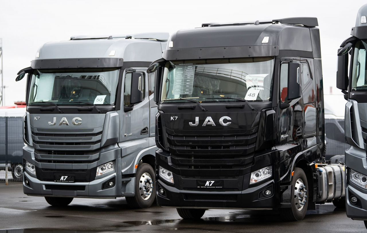 JAC K7 - Тягач: фото 1 JAC K7 - Тягач: фото 1