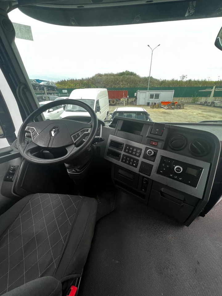 Тягач Renault T-Series: фото 6