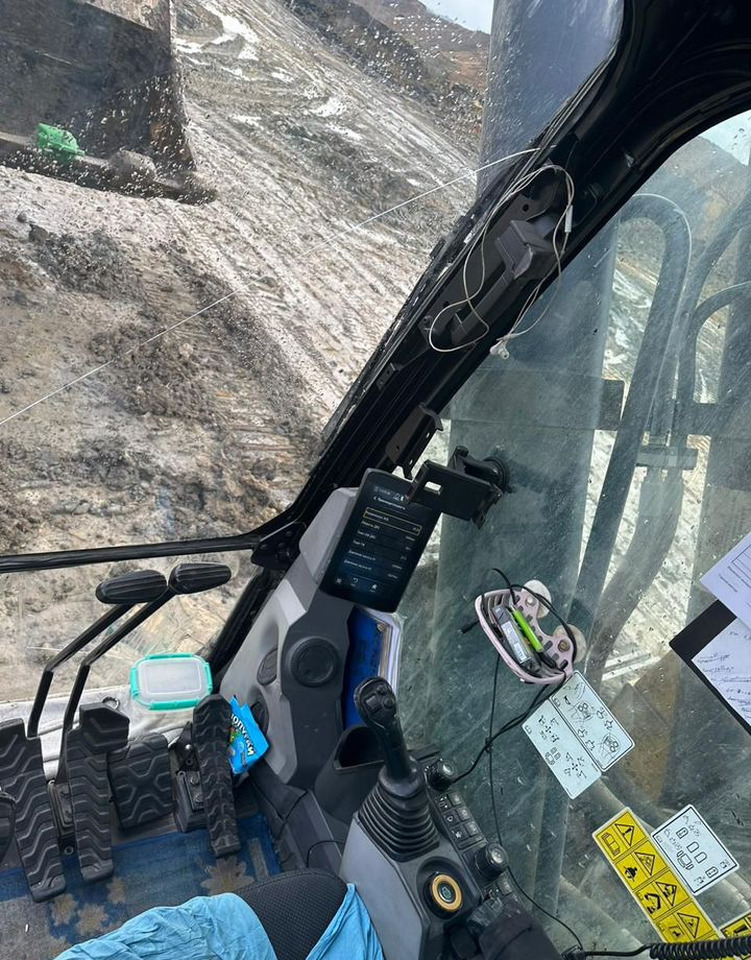 Гусеничный экскаватор CAT 395: фото 7 Гусеничный экскаватор CAT 395: фото 7