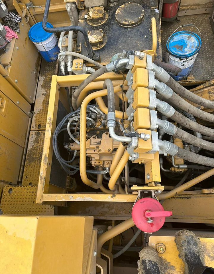 Гусеничный экскаватор CAT 395: фото 9 Гусеничный экскаватор CAT 395: фото 9