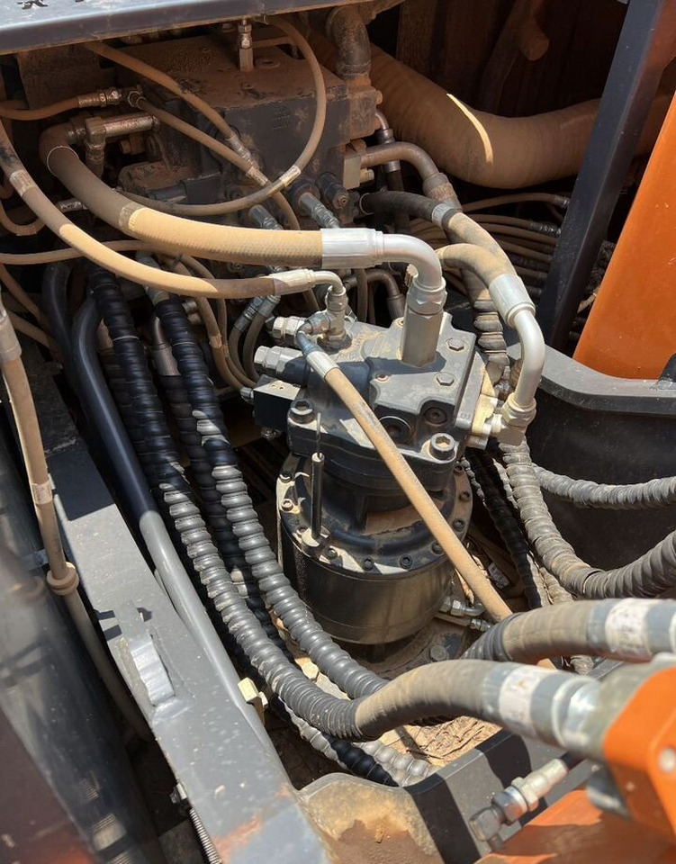 Гусеничный экскаватор DOOSAN DX215-9CN ACE: фото 22 Гусеничный экскаватор DOOSAN DX215-9CN ACE: фото 22