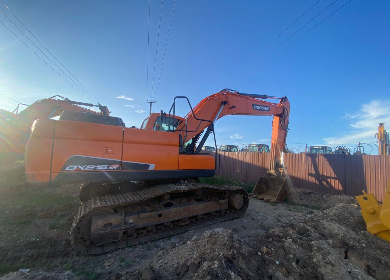 DOOSAN DX215-9CN ACE - Гусеничный экскаватор: фото 3 DOOSAN DX215-9CN ACE - Гусеничный экскаватор: фото 3