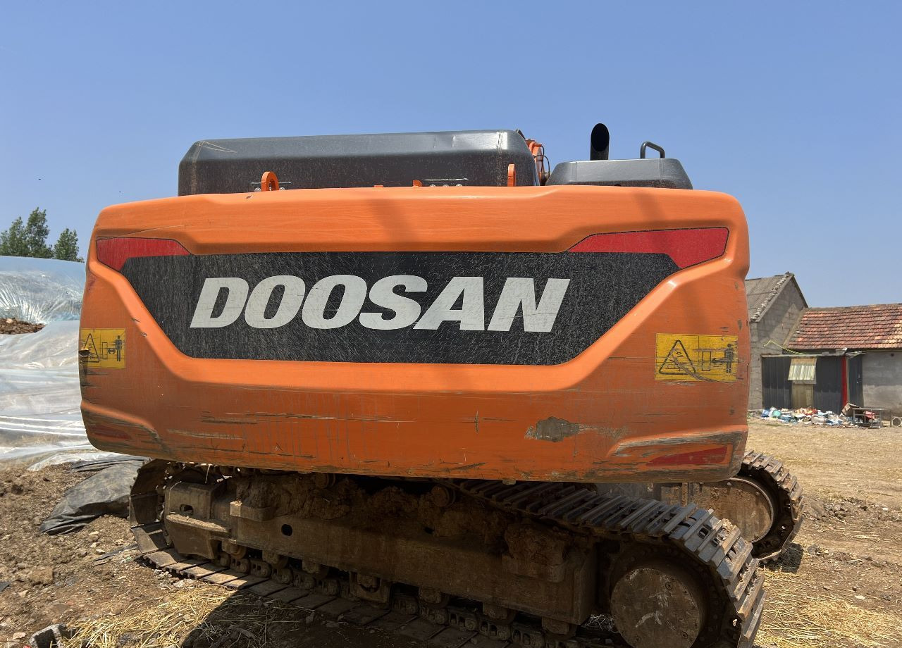 DOOSAN DX215-9CN ACE - Гусеничный экскаватор: фото 4 DOOSAN DX215-9CN ACE - Гусеничный экскаватор: фото 4