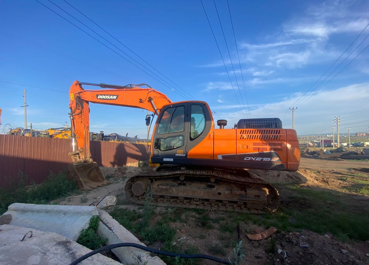 DOOSAN DX215-9CN ACE - Гусеничный экскаватор: фото 2 DOOSAN DX215-9CN ACE - Гусеничный экскаватор: фото 2