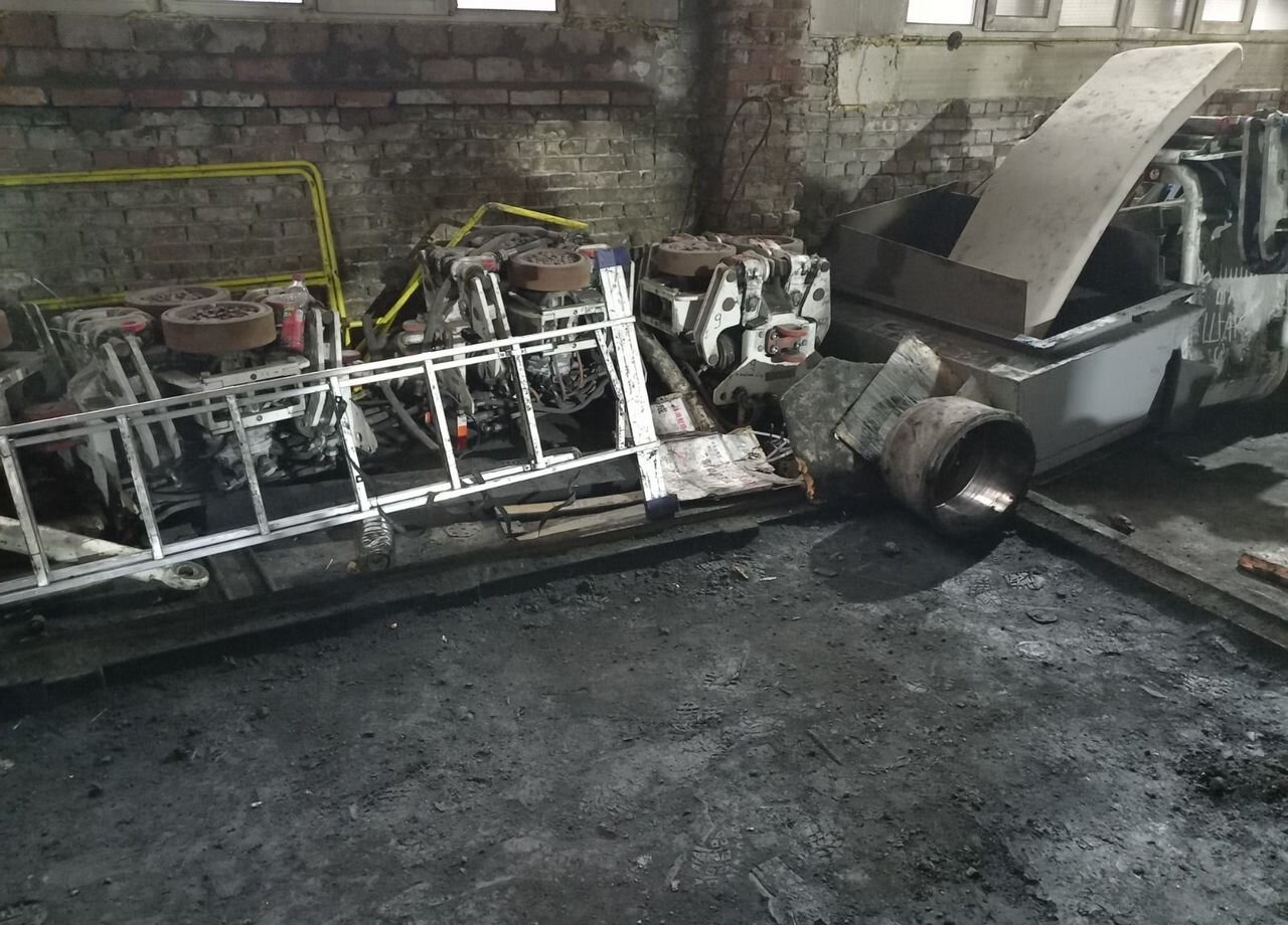 Горнодобывающая техника Дизель-гидравлический локомотив Scharf DZK 1800: фото 6