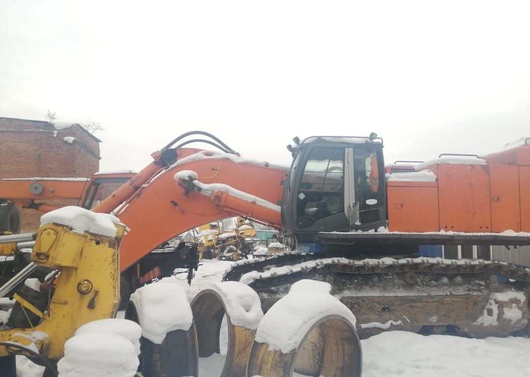 Hitachi ZX870-5G - Гусеничный экскаватор: фото 2 Hitachi ZX870-5G - Гусеничный экскаватор: фото 2