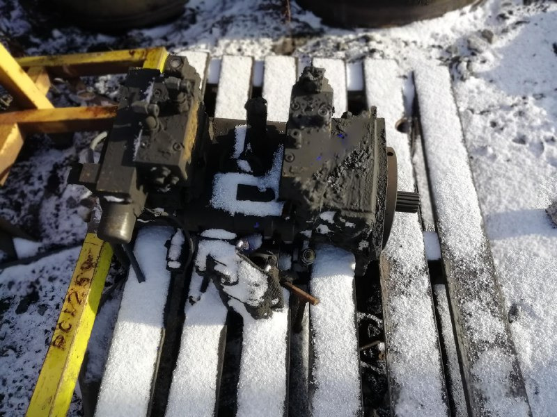 Гусеничный экскаватор KOMATSU PC1250-7: фото 11