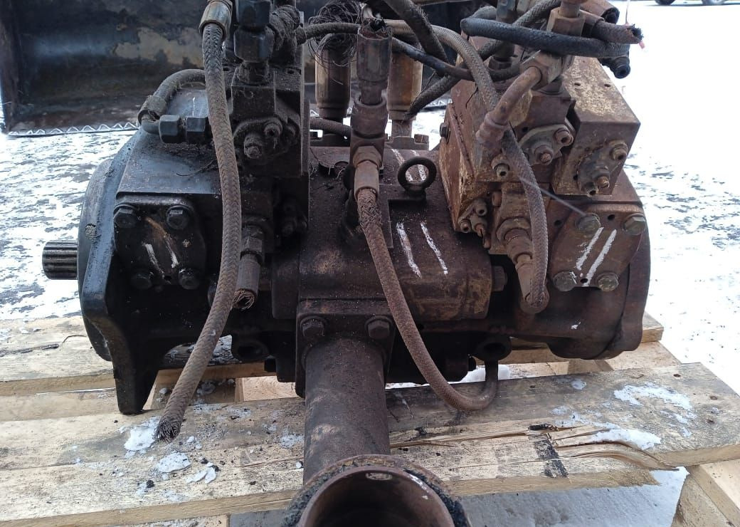 Насосы гидравлические экскаватора Komatsu PC1250-7 - Гидравлический насос для Экскаваторов: фото 1 Насосы гидравлические экскаватора Komatsu PC1250-7 - Гидравлический насос для Экскаваторов: фото 1