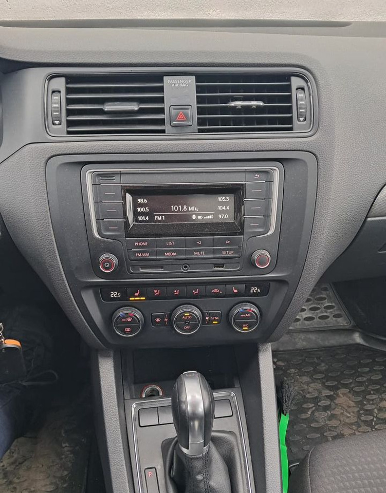 Легковой автомобиль Volkswagen Jetta 1.6 AT, 2016, 184 297 км: фото 11 Легковой автомобиль Volkswagen Jetta 1.6 AT, 2016, 184 297 км: фото 11