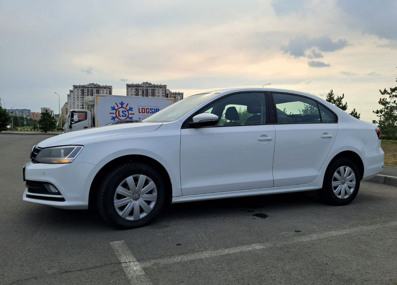 Volkswagen Jetta 1.6 AT, 2016, 184 297 км - Легковой автомобиль: фото 4 Volkswagen Jetta 1.6 AT, 2016, 184 297 км - Легковой автомобиль: фото 4