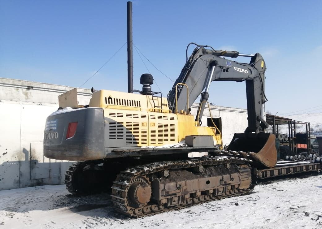 Volvo EC700B LC - Гусеничный экскаватор: фото 3 Volvo EC700B LC - Гусеничный экскаватор: фото 3