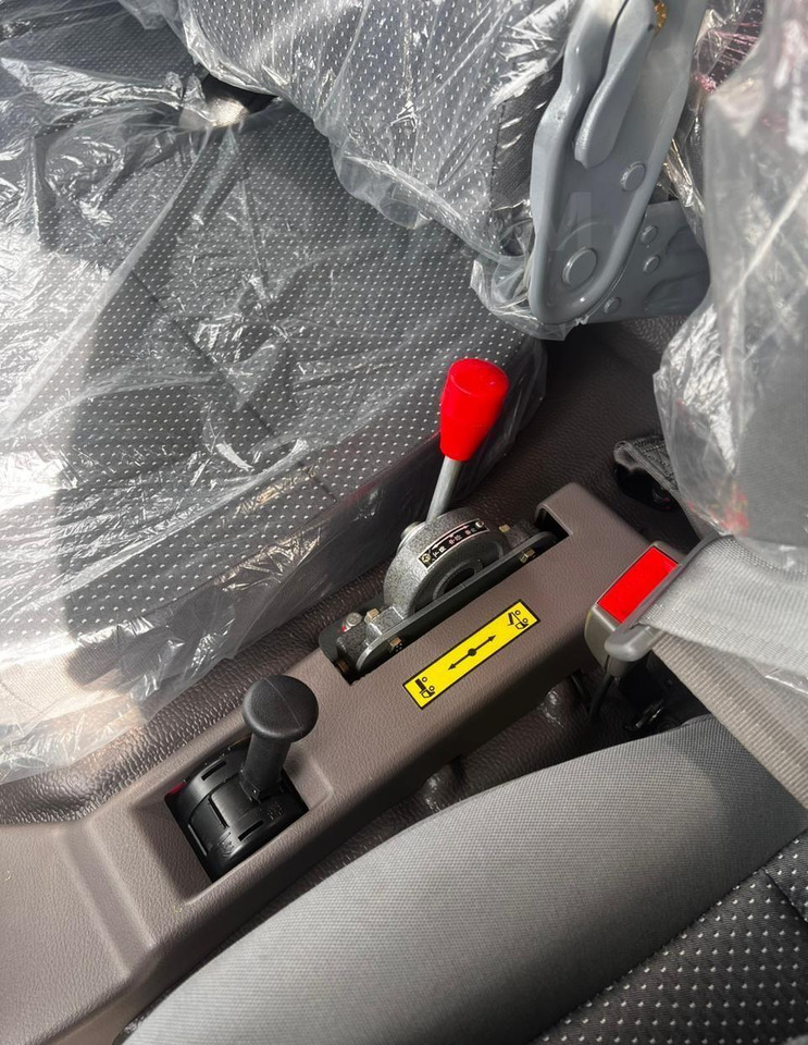 Новый Самосвал Hyundai Mighty EX9: фото 8 Новый Самосвал Hyundai Mighty EX9: фото 8