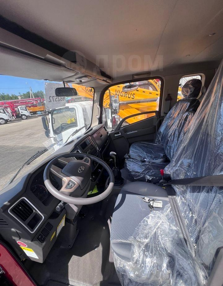 Новый Самосвал Hyundai Xcient: фото 10