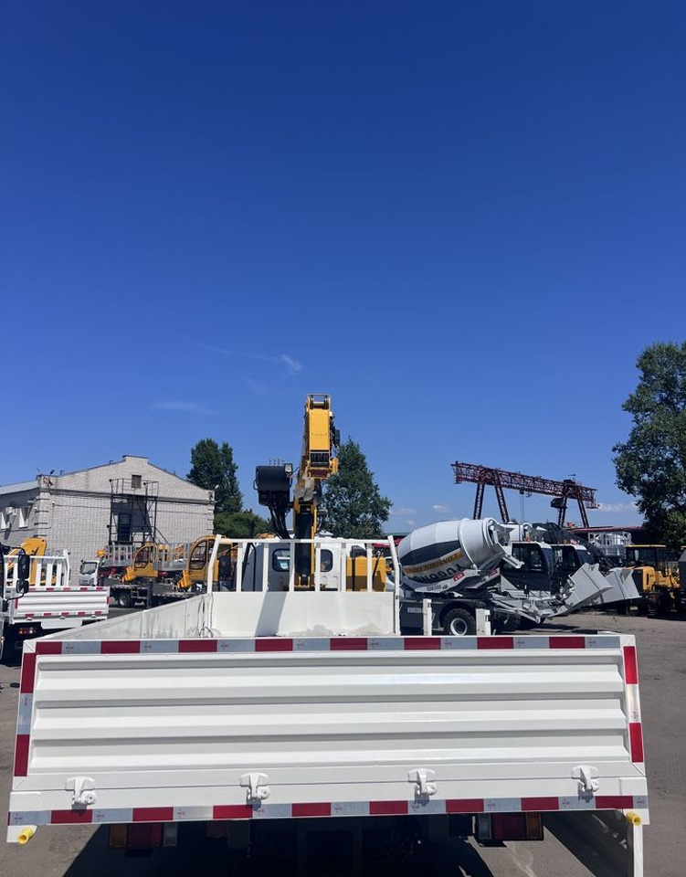 Новый Бортовой грузовик/ Платформа, Автоманипулятор Isuzu Elf (N-series): фото 9