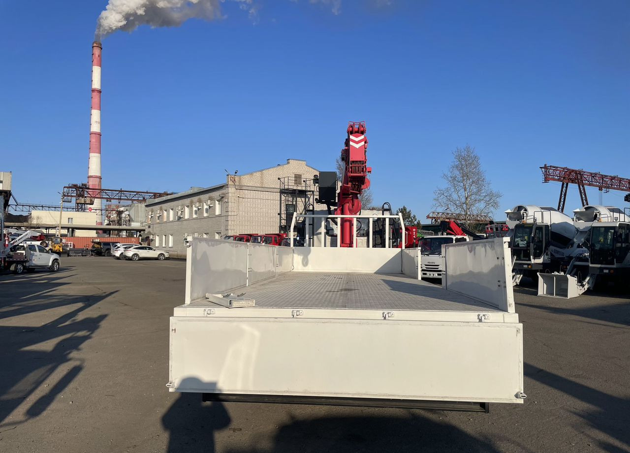 Новый Грузовик бортовой/ Платформа, Автоманипулятор Isuzu Elf: фото 6