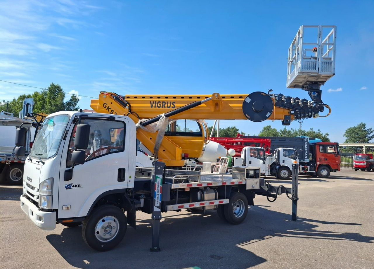 Новый Грузовик с подъемником Isuzu Elf: фото 16 Новый Грузовик с подъемником Isuzu Elf: фото 16