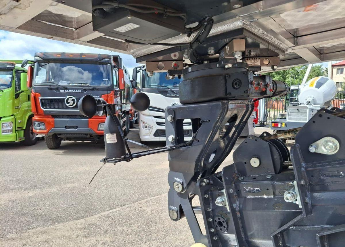 Новый Грузовик с подъемником Isuzu Elf: фото 24 Новый Грузовик с подъемником Isuzu Elf: фото 24