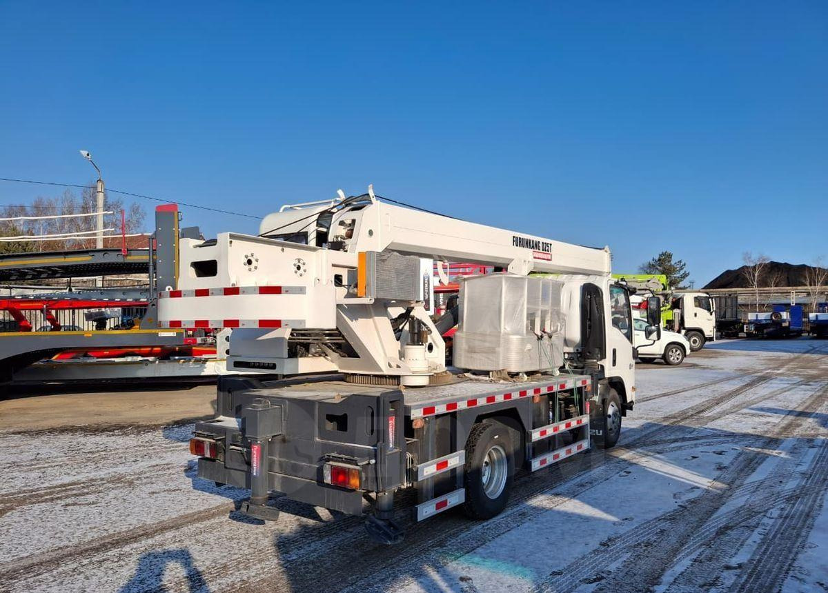 Isuzu Elf - Мобильный кран: фото 5 Isuzu Elf - Мобильный кран: фото 5