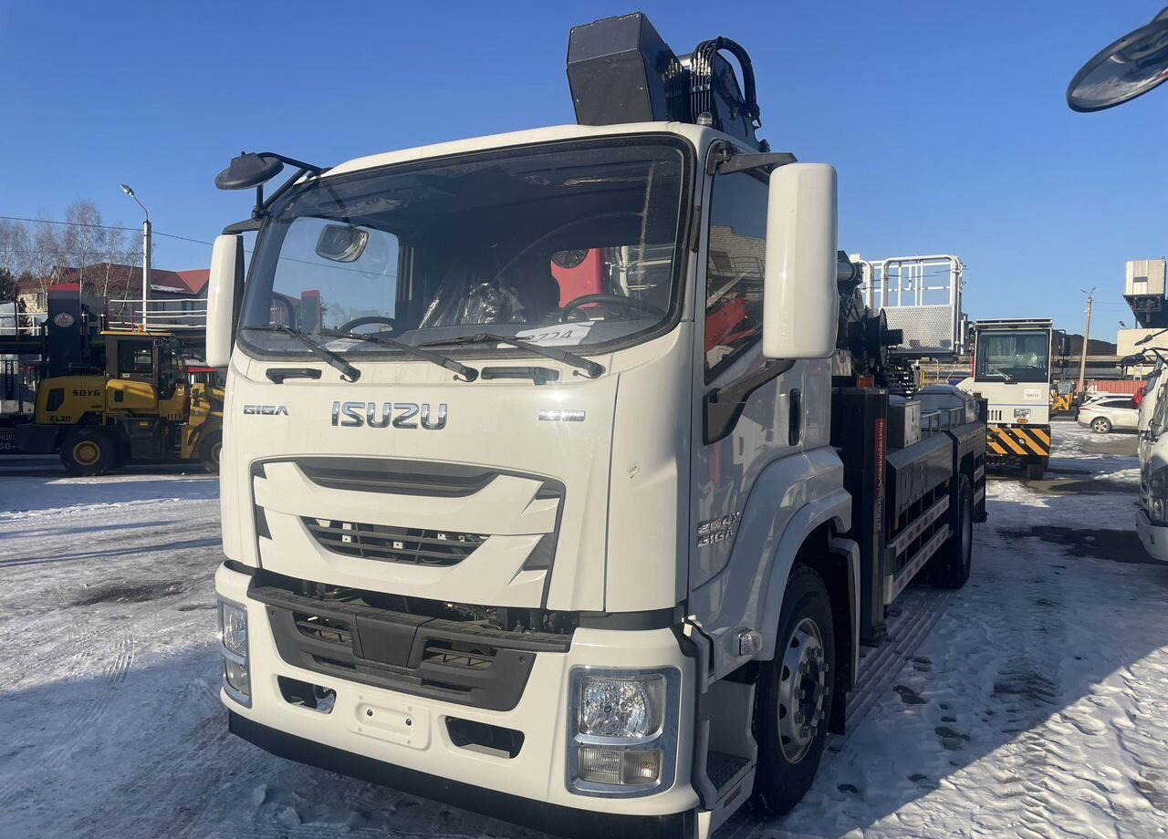 Новый Грузовик с подъемником Isuzu Elf: фото 6 Новый Грузовик с подъемником Isuzu Elf: фото 6