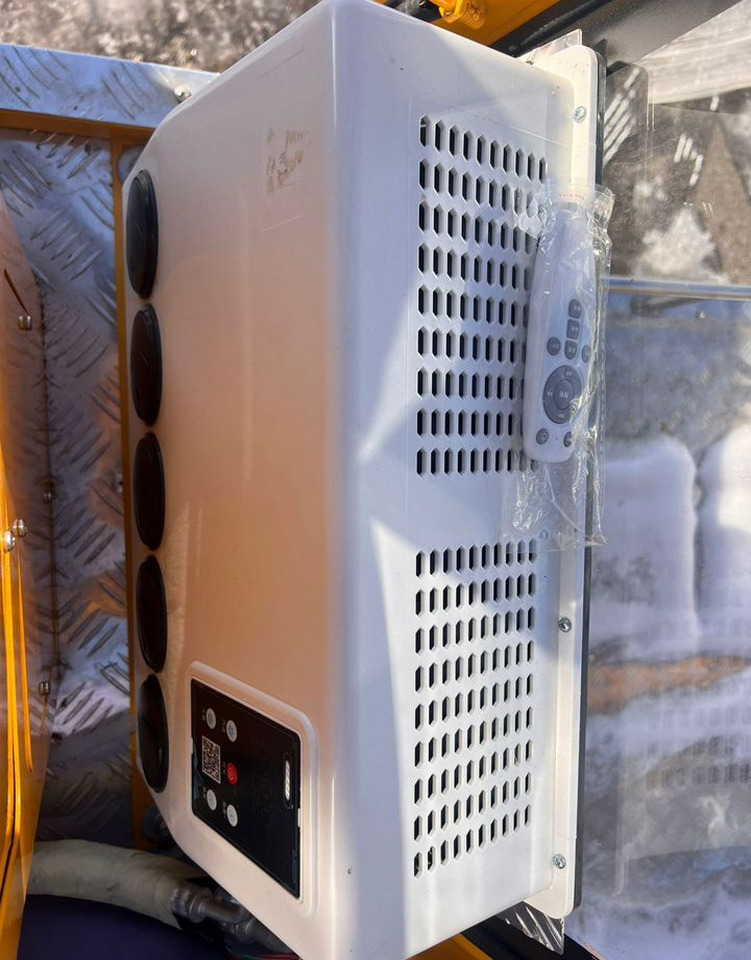 Новый Грузовик с подъемником Isuzu Elf: фото 17 Новый Грузовик с подъемником Isuzu Elf: фото 17