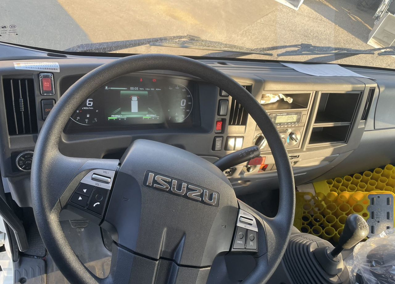 Новый Грузовик бортовой/ Платформа, Автоманипулятор Isuzu Elf: фото 7
