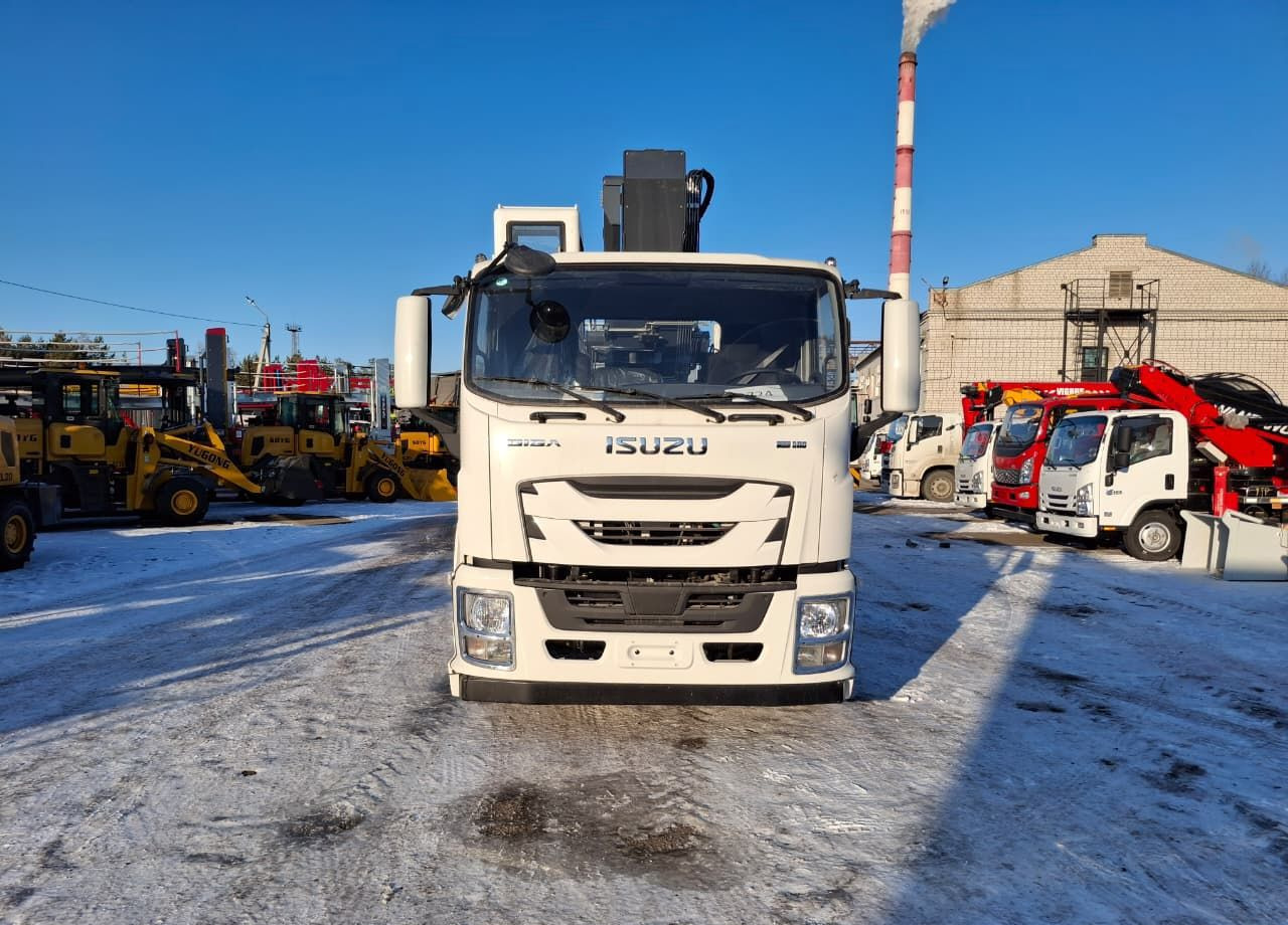 Новый Грузовик с подъемником Isuzu Giga: фото 8