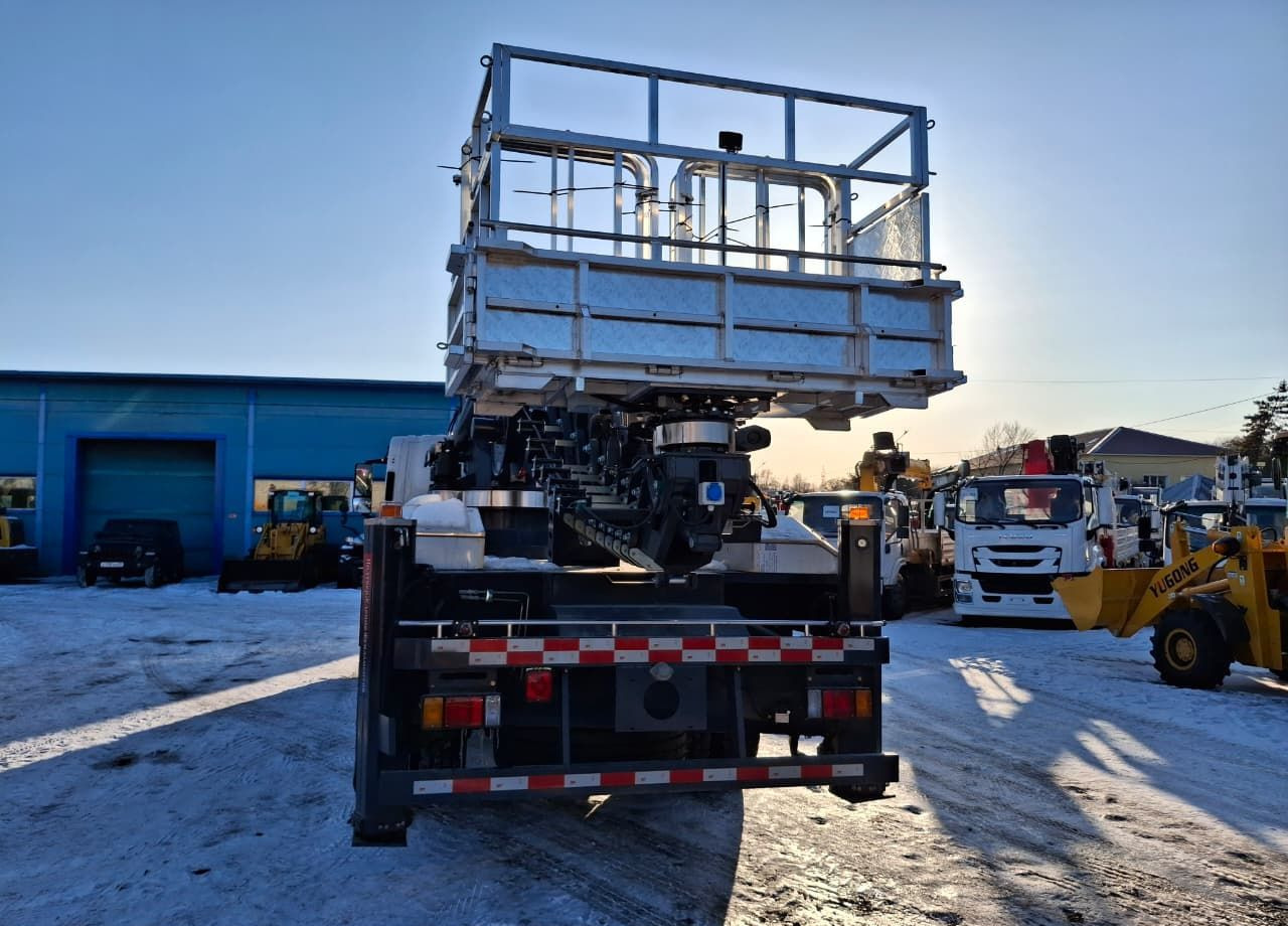 Новый Грузовик с подъемником Isuzu Giga: фото 14