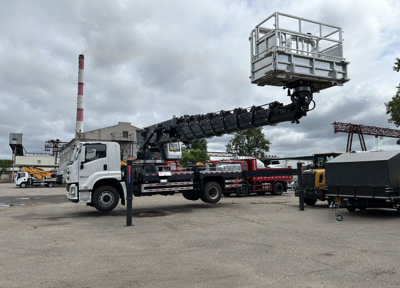 Новый Грузовик с подъемником Isuzu Giga: фото 20