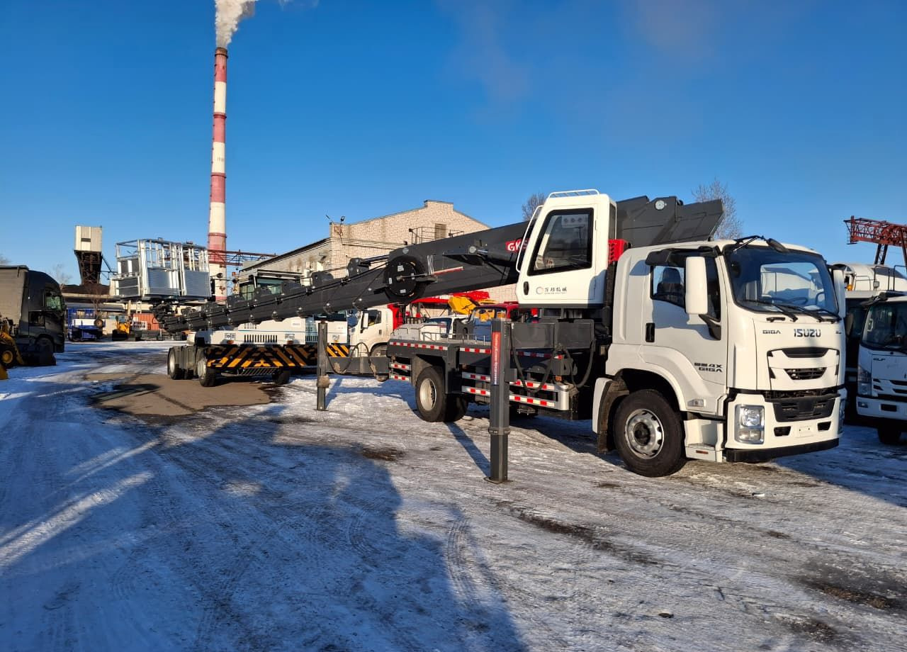 Новый Грузовик с подъемником Isuzu Giga: фото 12
