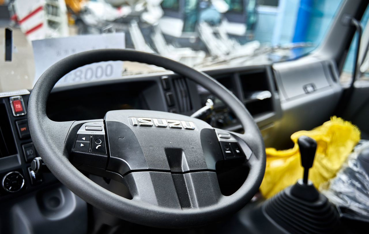 Новый Мобильный кран Isuzu STSQ-WSL: фото 12